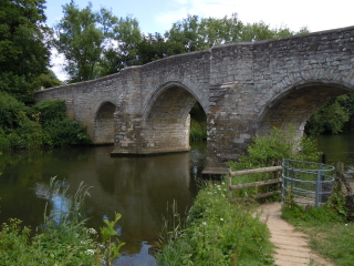 Teston Bridge
