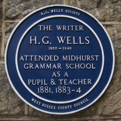 Plaque to H G Wells