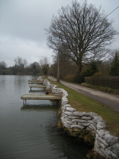 Hedgecourt Lake